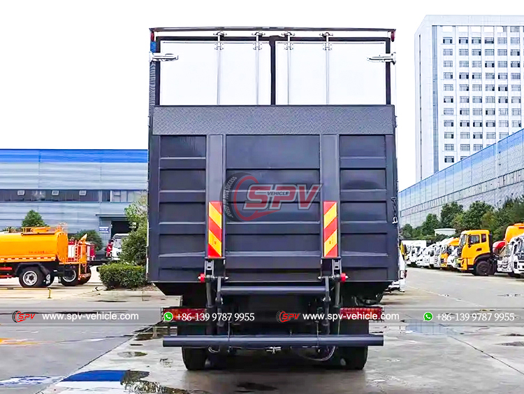 Howo Chiller Van Truck With Hydraulic Lift Tail - Rear Side